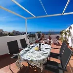 Stunning 2 Bedroom With Incredible Sea Views *