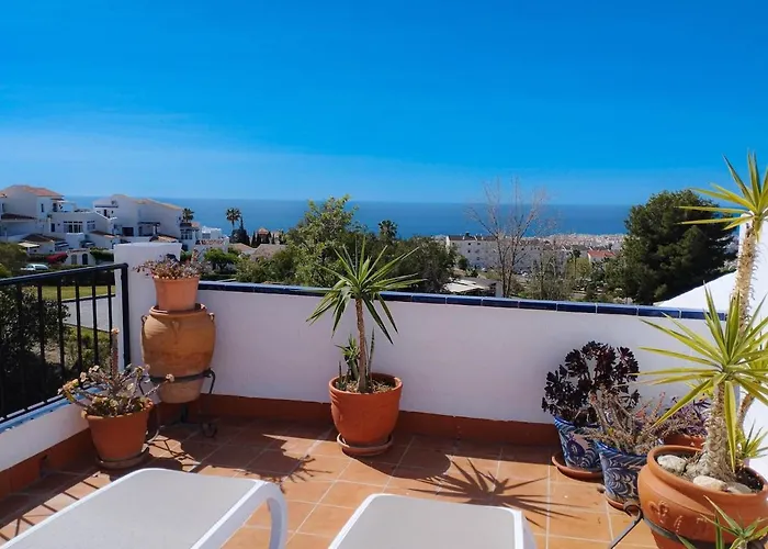 Lägenhet Stunning 2 Bedroom With Incredible Sea Views